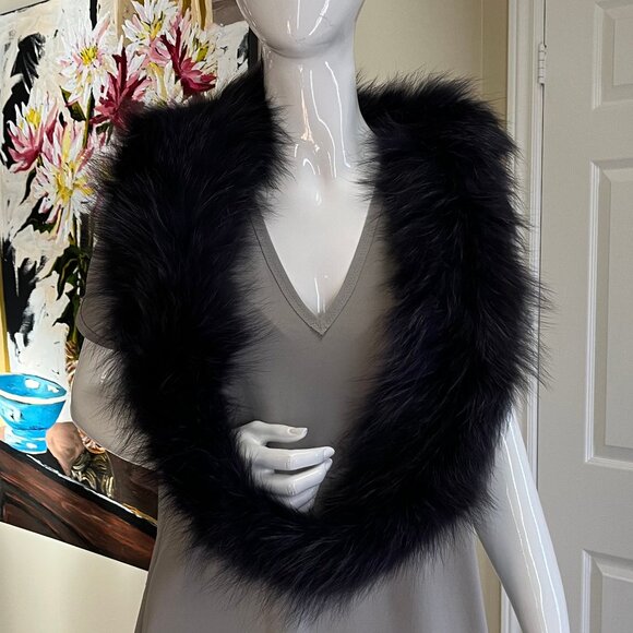 Fox Fur Infinity Scarf in Indigo Blue by Adrienne Landu - Authentic - Picture 6 of 14